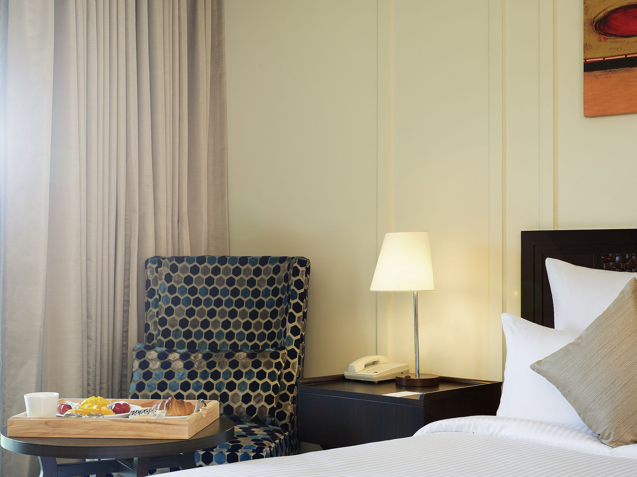 https://www.accorhotels.com/9832