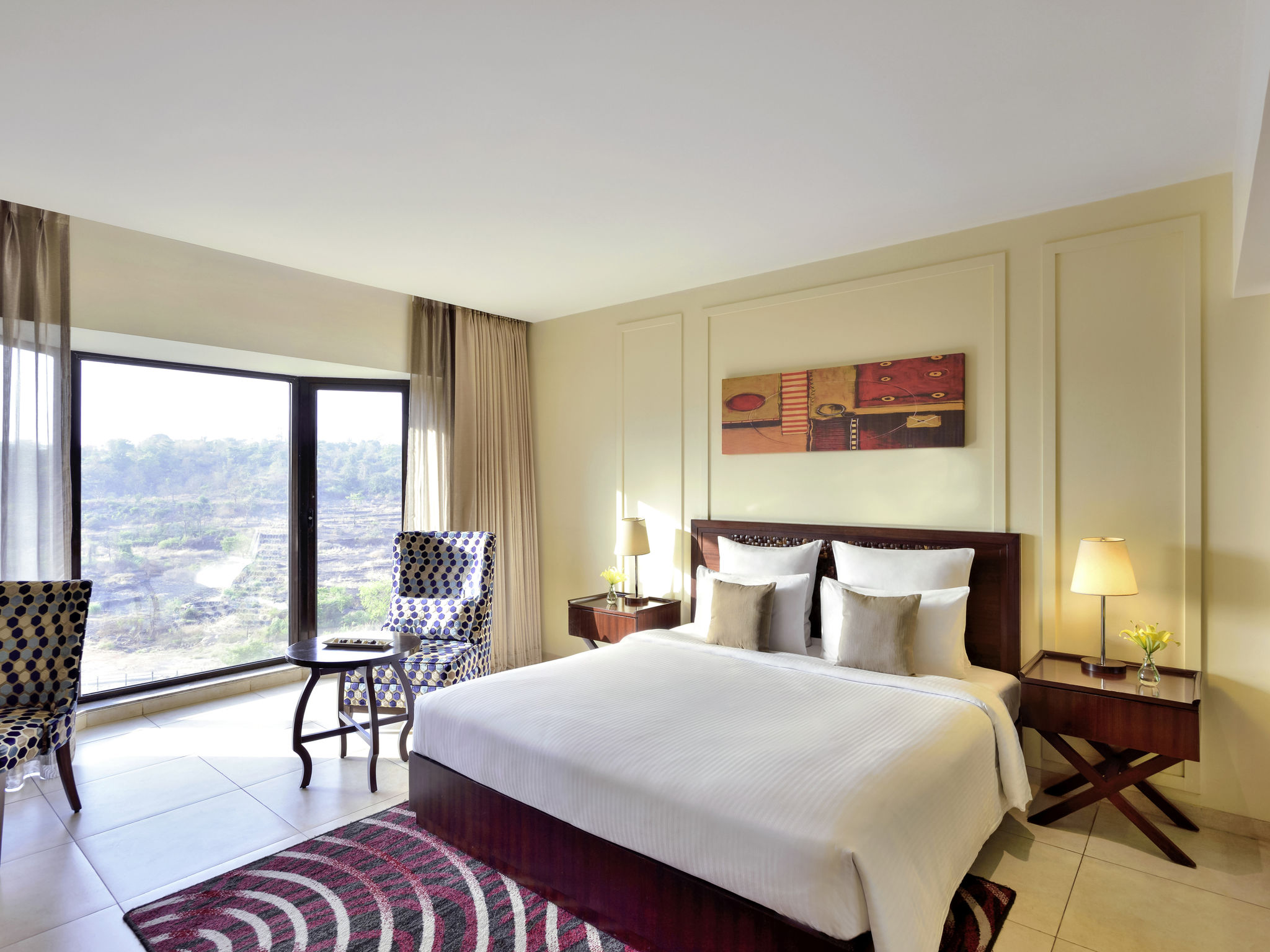https://www.accorhotels.com/9832